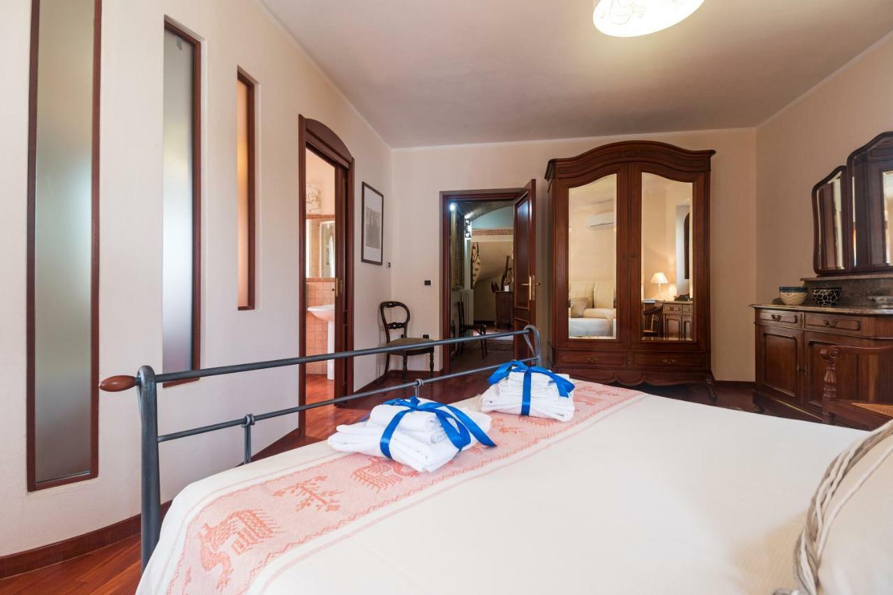 Villa Corrasi Oliena Luxury Kültér fotó
